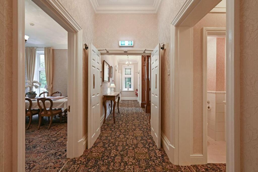 Forest Side Guesthouse ลินด์เฮิร์สต์ ภายนอก รูปภาพ